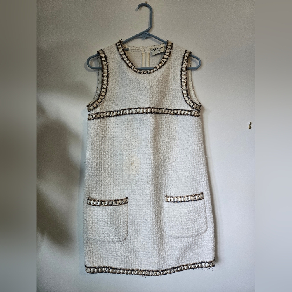 CHANEL Textured White Garment with Metallic Trim